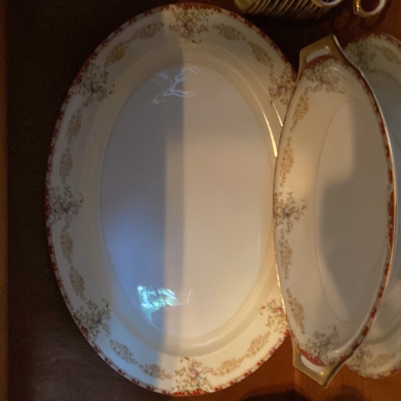 china dinner ware Gold trim n flowered pattern BREAKABLE ONLY LOCAL DELIVERY!!! - Picture 11 of 16